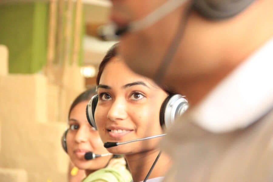 7 Reasons To Have An Outsourced Healthcare Contact Center - VISAYA | Global IT-BPM Company